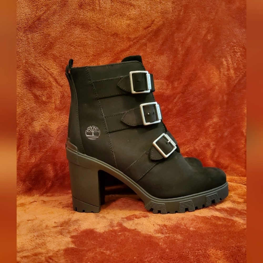 TIMBERLAND BLACK SUEDE LEATHER LUG SOLE BOOTS